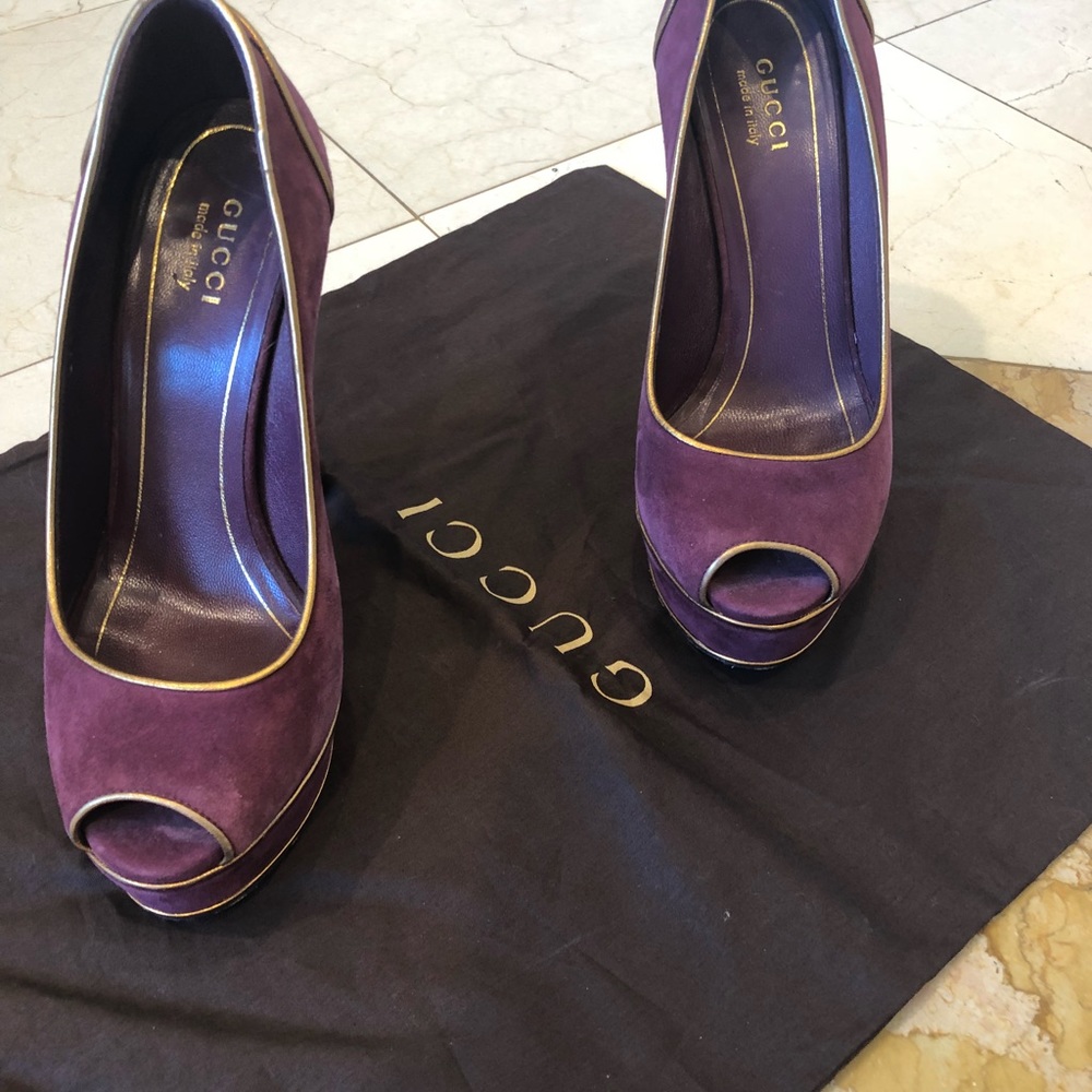 Ladies shoes